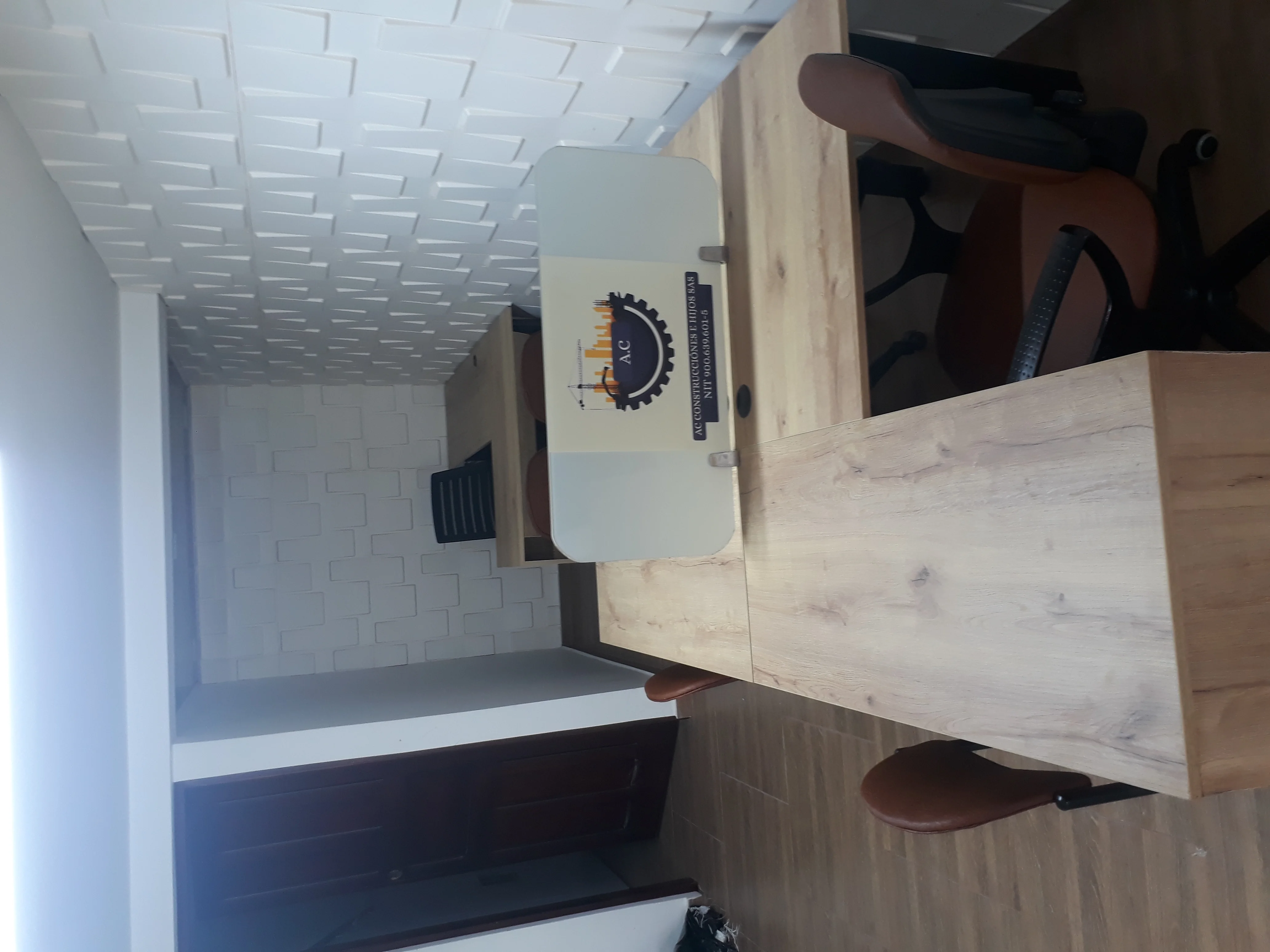 Coworking | Instalación de Oficina Pequeña tipo Despacho 3